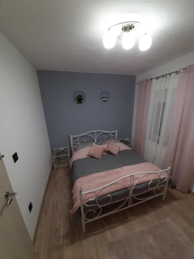 Ferienhaus Karlo Pridraga Εξωτερικό φωτογραφία