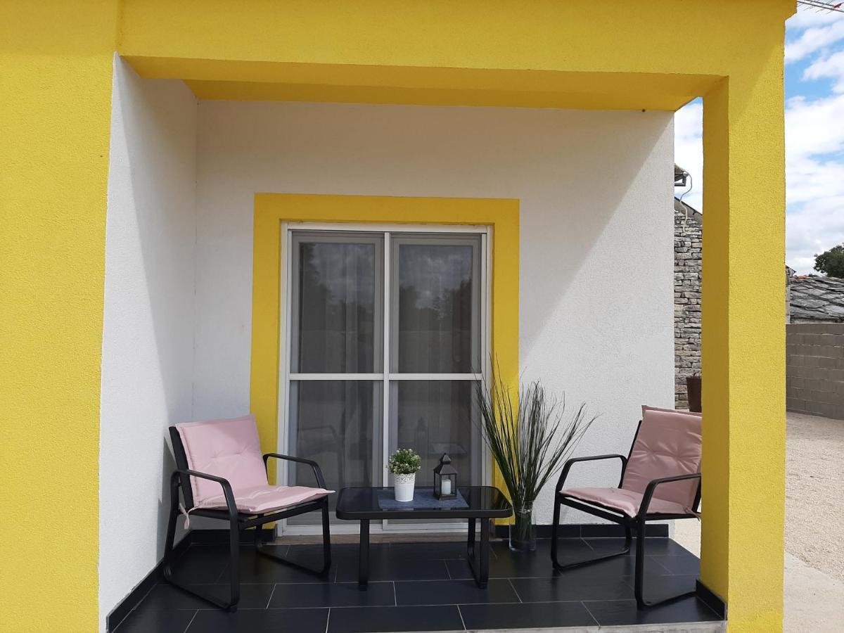 Ferienhaus Karlo Pridraga Εξωτερικό φωτογραφία