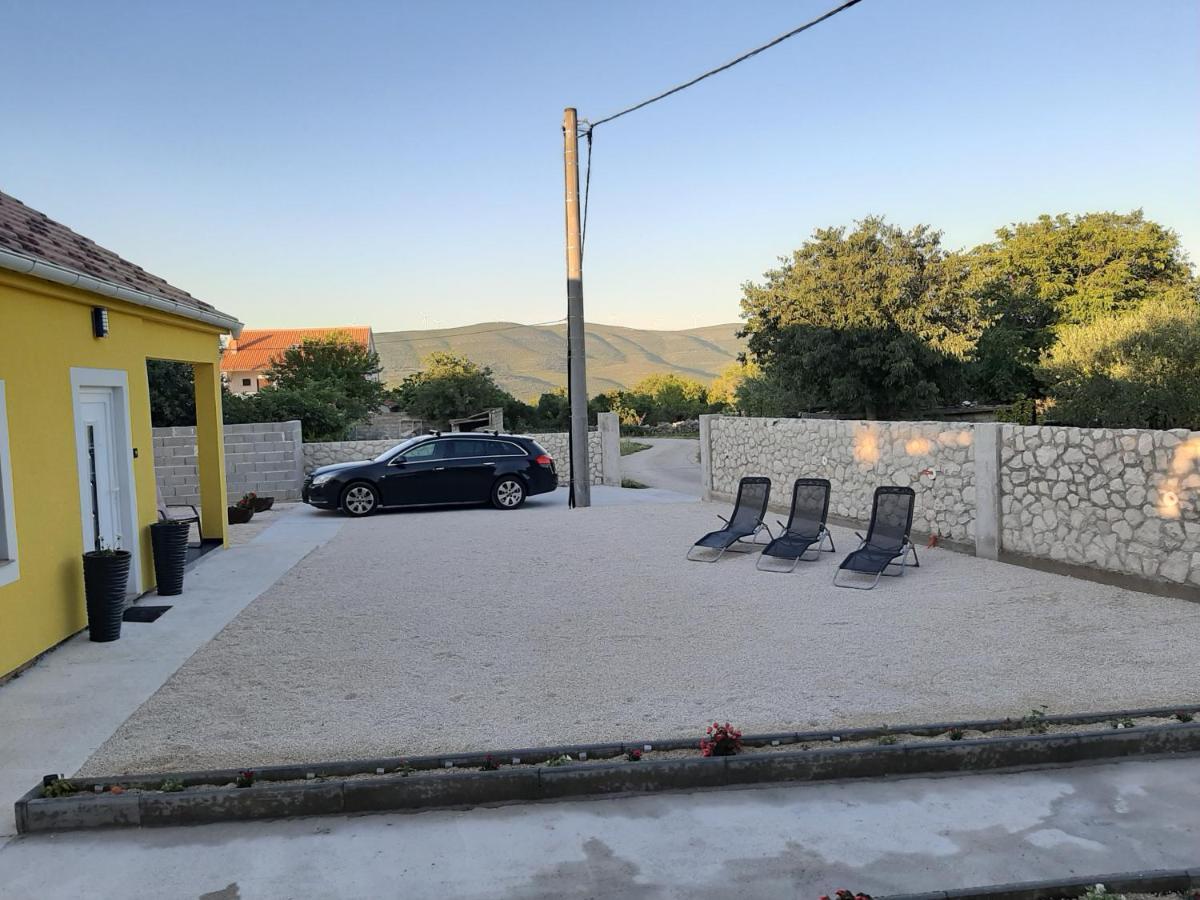 Ferienhaus Karlo Pridraga Εξωτερικό φωτογραφία