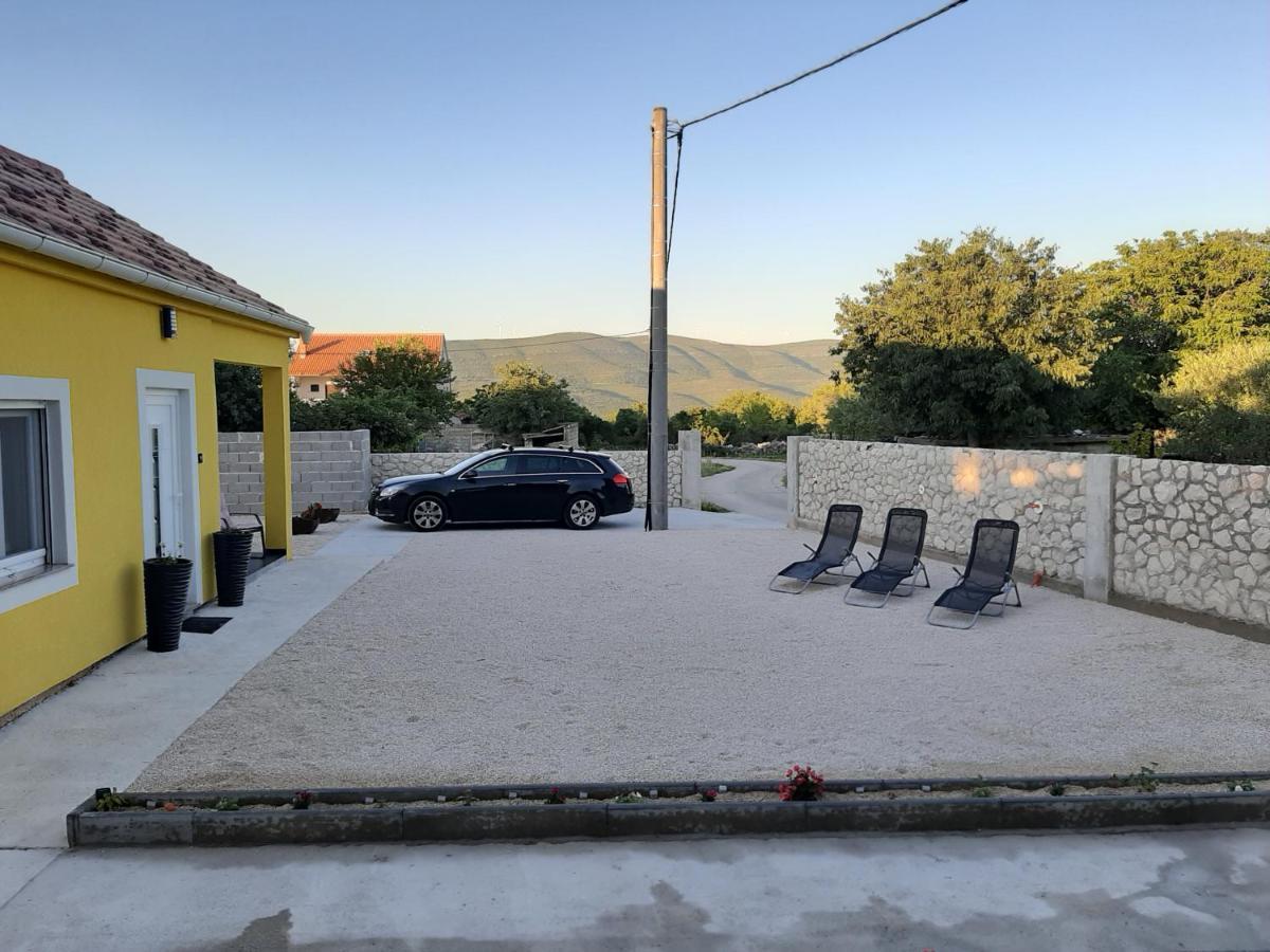 Ferienhaus Karlo Pridraga Εξωτερικό φωτογραφία