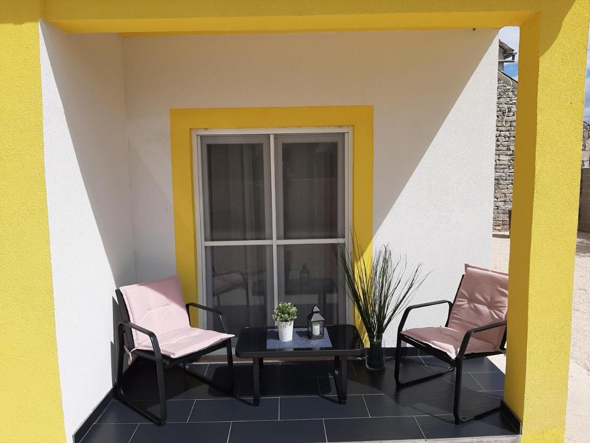 Ferienhaus Karlo Pridraga Εξωτερικό φωτογραφία