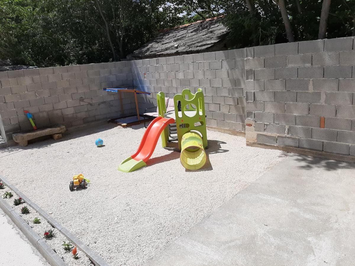Ferienhaus Karlo Pridraga Εξωτερικό φωτογραφία