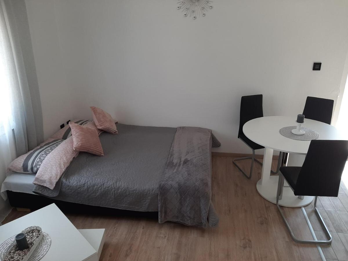 Ferienhaus Karlo Pridraga Εξωτερικό φωτογραφία