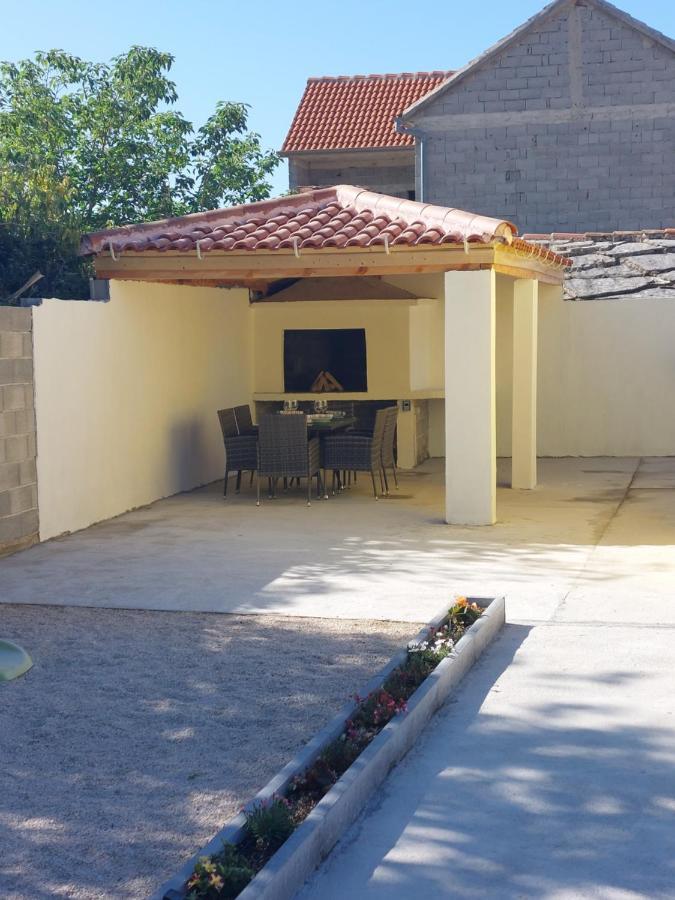 Ferienhaus Karlo Pridraga Εξωτερικό φωτογραφία