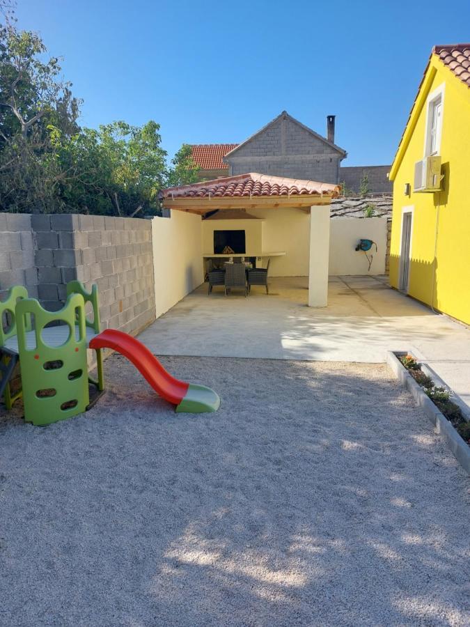 Ferienhaus Karlo Pridraga Εξωτερικό φωτογραφία